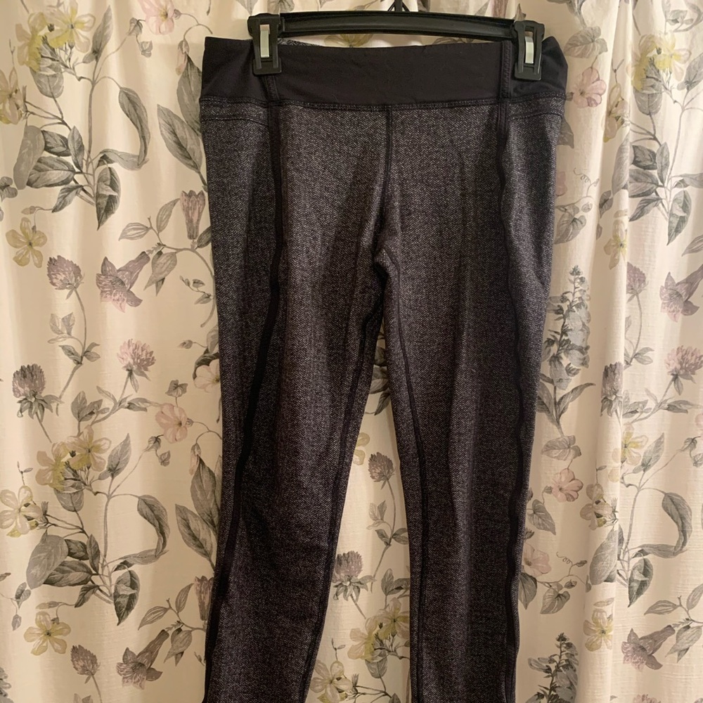 Lululemon Textured Gray Leggings